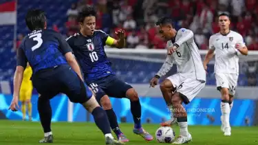 Timnas Indonesia saat melawan Jepang, Selasa (10/6).