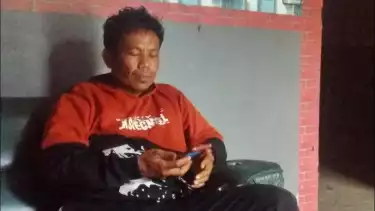 Joko Sutoyo, ayah penyanyi cilik Farel Prayoga  Ojo Dibandingke 