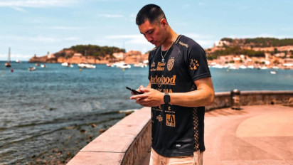 Sudah Tiba di Bali, Bek Belanda Keturunan Manado yang Bisa Dinaturalisasi Ini Bakal Gabung Liga 1 Musim Depan?