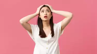 Ilustrasi Wanita Pusing