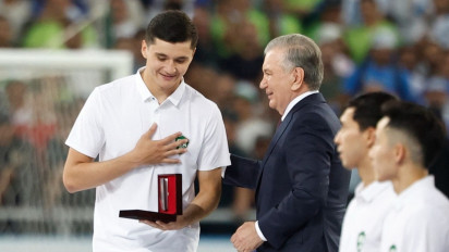 Lebih Mahal dari Timnas Indonesia yang dapat Rolex dari Prabowo, Skuad Timnas Uzbekistan dapat Mobil Mistrik dari Presidennya usai Lolos Piala Dunia 2026