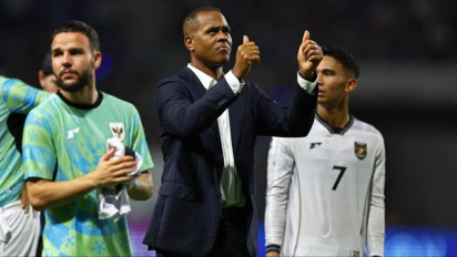 Media Korea Selatan Tak Habis Pikir, Pantas Patrick Kluivert Didesak Mundur, Usai Dibantai Jepang Pelatih Timnas Indonesia itu Malah...