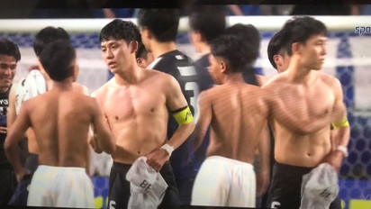 Reaksi Menohok Netizen Melihat Beckham Putra Tukar Jersey dengan Wataru Endo usai Timnas Indonesia Kena Bantai Setengah Lusin, Singgung soal Ini