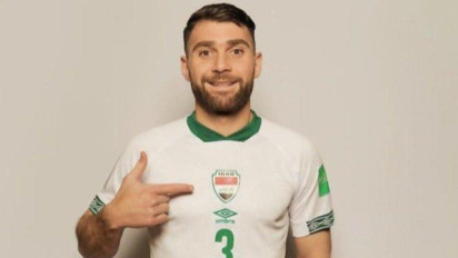 Omongan Media Arab Dibantah, Persib Bandung Belum Pasti Dapatkan Bek Timnas Irak Frans Putros 