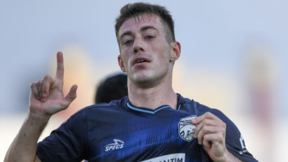 Persib Konfirmasi Rumor Mariano Peralta Hingga Ragnar Oratmangoen