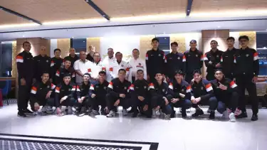 PBVSI bersama pemain Timnas Voli Putra Indonesia