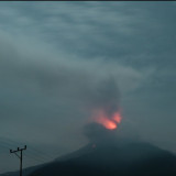Gunung Lewotobi Laki-laki di Flores Timur Kembali Erupsi, Kolom Abu Capai 600 Meter