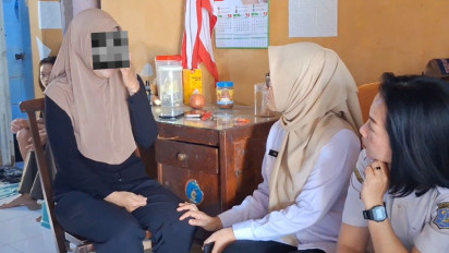 Viral! Istri di Surabaya Jadi Korban KDRT di depan Anak-Anaknya