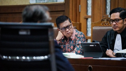 Bongkar Kasus Suap Harun Masiku, Teman Kuliah Hasto Dihadirkan Sebagai Saksi Meringankan