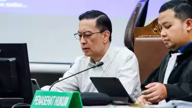 Eks Menteri Perdagangan Thomas Trikasih Lembong alias Tom Lembong dalam pemeriksaan ahli di PN Tipikor Jakarta Pusat, Rabu (19/6/2025).