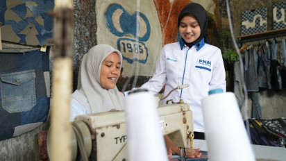 60 Kg Jeans Decluttering dari Karyawan PNM, Disulap Jadi Fashion Keren oleh Nasabah PNM Mekaar