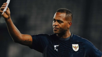 Bawa Nama Timnas Indonesia, Nyck de Vries Bahas Patrick Kluivert Usai Balapan Formula E Jakarta 2025