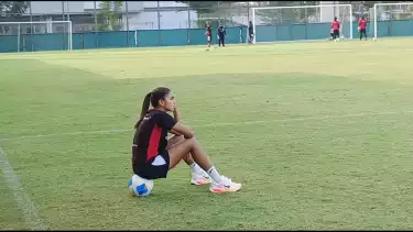Pemain Timnas Indonesia Putri Claudia Scheunemann latihan terpisah