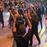 Viral Senam Andrie Wongso vs Line Dance, Mana yang Lebih Efektif untuk Menjaga Kebugaran?