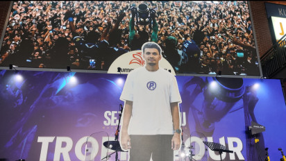 Resmi! Persib Umumkan Perekrutan Pemain Baru Lewat Standing Banner dan Videotron