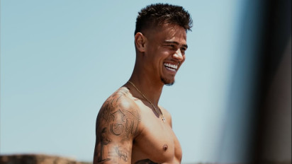 Fans FC Twente Berbondong-bondong Pasang Harga Tak Masuk Akal untuk Mees Hilgers, Bek Timnas Indonesia itu sampai Ditaksir...