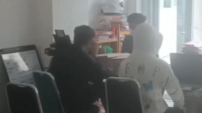 75 Orang Diamankan Diduga Gelar Pesta Gay di Vila Bogor, Polisi Amankan Mainan Seks sampai Pedang