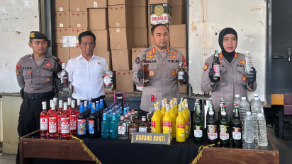 Polda DIY Ringkus 36 Tersangka Peredaran Miras Tanpa Izin, 13.522 botol dan 16 Jeriken Disita