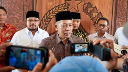 Bagikan SK di Kabupaten Malang, Wamenkop Berharap KopDes Merah Putih Tumbuhkan Kemandirian Ekonomi di Desa