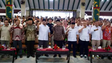 Penyerahan SK Koperasi Desa/Kelurahan di Seluruh Desa se-Kabupaten Malang