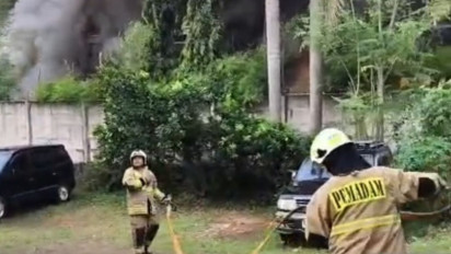 Damkar Ungkap Penyebab Kebakaran Pabrik Makanan Cepat Saji di Jaktim