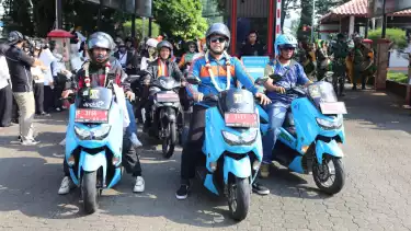 Dalam rangka memperingati Hari Keluarga Nasional (Harganas) Ke-32 tahun 2025, Kementerian Kependudukan dan Pembangunan Keluarga/BKKBN menyelenggarakan kegiatan Kirab Bangga Kencana.