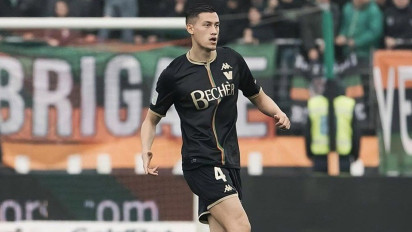 Media Inggris Beri 'Bocoran' Jay Idzes Hijrah ke Liga Inggris: Aston Villa Tertarik Usai Venezia Degradasi dimana....