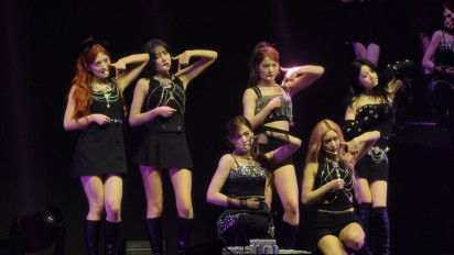 STAYC Sukses Gelar Konser Perdana di Jakarta, Banyak Kejutan dan Penampilan Spesial untuk SWITH Indonesia!