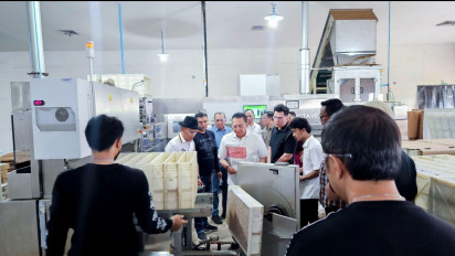 Kunjungi Pabrik Rokok  di Magelang, Bamsoet Soroti Kebijakan Kenaikan Tarif Cukai Rokok