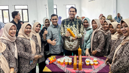 YIS Gelar Pelatihan Olahan Mangga di Indramayu, Sandiaga Uno: Tambahan Cuan Ibu Rumah Tangga
