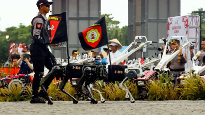 Robot Dog K9 Polri Bisa Deteksi Orang yang Masuk DPO dan Korban Bencana Alam