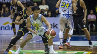Pulangkan Prawira Bandung di Play Off IBL 2025, Abraham Damar Grahita Beri Pujian Setinggi Langit untuk Yudha Saputera