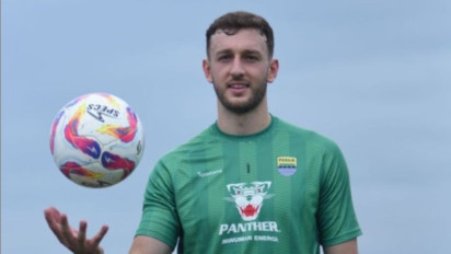 Pernyataan Nyeleneh Pelatih Kiper Persib Bandung soal Kiper Anyar Adam Przybek: Ganteng Saja Tak Cukup!