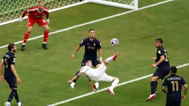 Federico Valverde lakukan salto di laga Real Madrid kontra Juventus