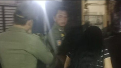 Tidak Kuat Lari, PSK Tua di Tembok Bolong Jatinegara Terjaring Satpol PP