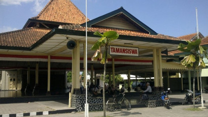 Ulang Tahun Tamansiswa ke-103: Saatnya Kembali pada Nilai Kebangsaan dan Kepentingan Rakyat