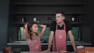 Pemain Timnas Indonesia Justin Hubner dan kekasihnya Jennifer Coppen