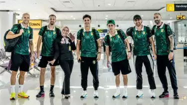 Para pemain Persebaya Surabaya bertolak ke Australia untuk jalan pemusatan latihan jelang hadapi Liga 1 musim depan