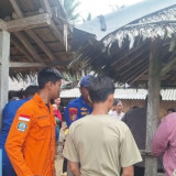 Gadis 12 Tahun Terseret Ombak di Pantai Karangseke, Tim SAR Sisir Lokasi Meski Cuaca Buruk