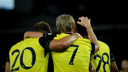 Seolah Tak Percaya, Fans Inggris Terkejut Saat Gawang Oxford United Kebobolan 3 Kali oleh Liga Indonesia All Star di Piala Presiden 2025