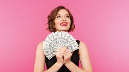 Sambut Rezeki, 6 Shio Ini Diprediksi Akan Dilimpahi Kekayaan pada 13 Januari 2026: Babi dan Monyet Bersiaplah