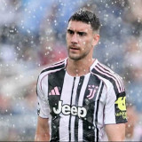 Jurnalis Italia Bongkar Rahasia AC Milan di Bursa Transfer, Sebut Allegri dan Igli Tare Sudah Lama Jalin Kontak dengan Dusan Vlahovic