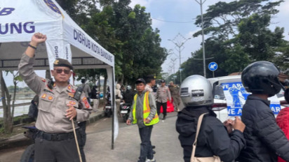 Gelaran Piala Presiden 2025, Polda Jabar Periksa Ketat Suporter Antisipasi Bawa Miras dan Flare