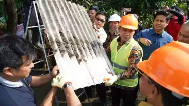 Peluncuran Gerakan Orang Tua Asuh Cegah Stunting (GENTING) Kementerian Kependudukan dan Pembangunan Keluarga (Kemendukbangga)/BKKBN bersama BNI di Kota Tangerang, Banten.