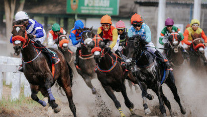 Triple Crown Rekor Sulit di Pacuan Kuda, Kenapa?