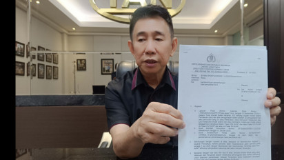 Kuasa Hukum Jawa Pos Tunjukkan Surat Penetapan Tersangka, Tak Ada Nama Dahlan Iskan