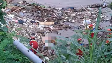 Damkar Jaksel Terkejut Saat Evakuasi Mayat di Kali Ciliwung, Bukan Hanya Tanpa Kepala Tapi.....