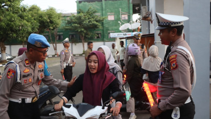 Nah Loh! Puluhan Pengendara Sepeda Motor Terciduk Melanggar Lalu Lintas, Petugas Gercep Lakukan Ini...