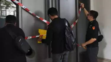 Kejagung saat menggeledah kediaman Muhammad Rizal Chalid dugaan korupsi Pertamina