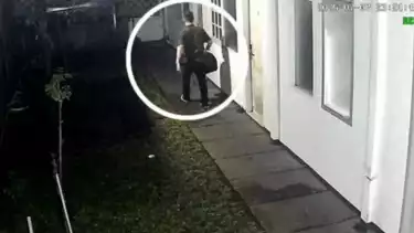 CCTV rekam detik-detik sebelum Diplomat muda Kemenlu ditemukan tewas di sebuah indekos, Gondangdia, Jakarta Pusat.